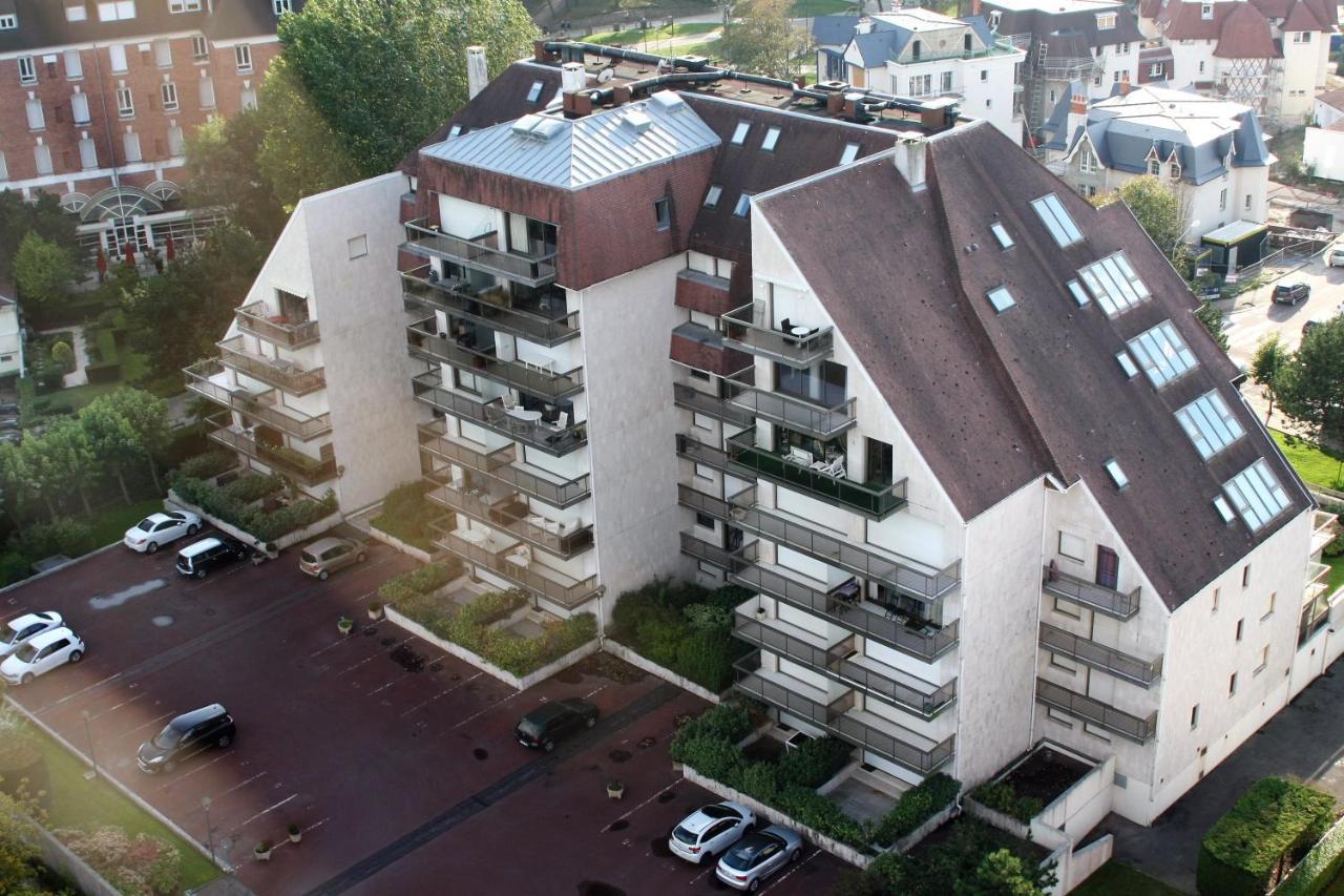 Studio Avec Parking Prive Au Coeur Du Triangle D'Or - Le Touquet Paris-Plage Apartment Exterior photo